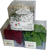 Изображение Lichterkette mit 10 beleuchteten Rattanherzen,, 3 Farben sortiert, 153 cm lang, 3AAA Batteriebox