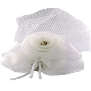 Imagen de White Hair Accessory with Veil