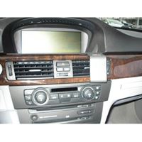 Resim Brodit ProClip für BMW 3er (E90, E91, E92, E93), ab Baujahr 2005 bis 2012 - Wichtig: Nur für Fahrzeuge MIT werkseitiger Navigation und MIT Holzapplikation