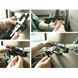 Resim Brodit Heck Monitor Halter 197-239 mm, für Monitore mit Gewindeloch unten - Montage an der Kopfstütze