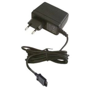 Picture of Ladegerät 230V , für  Siemens A35 / A36 / A40 / A50 / C25 / C28 / C35 / C45 / M35 / M50 / ME45 / MT50 / S25 / S35 / S45 / SL42 / SL45