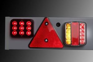 Obrazek Stangenleuchte LED 122x5,5x14 cm