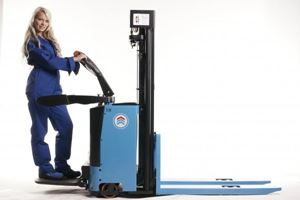 Bild von Deichselstapler mit Vollfreihub E1534FH Hanselifter