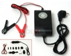 Obrazek Universal Ladegerät 230V 6/12V USB