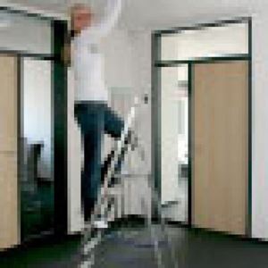 Bild von Einseitig begehbare Stufenleiter mit 1 x 6 Stufen Hanselifter